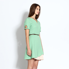 Short dress with accordion pleats in mint green