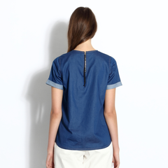 Short-sleeved denim t-shirt