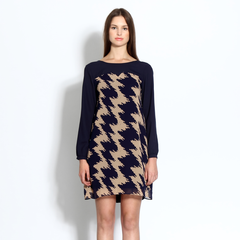 Wavy print shift dress